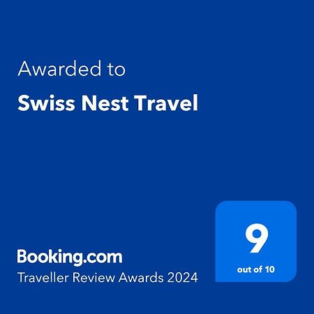 Apartamento Swiss Nest Travel Roches Noires Exterior foto