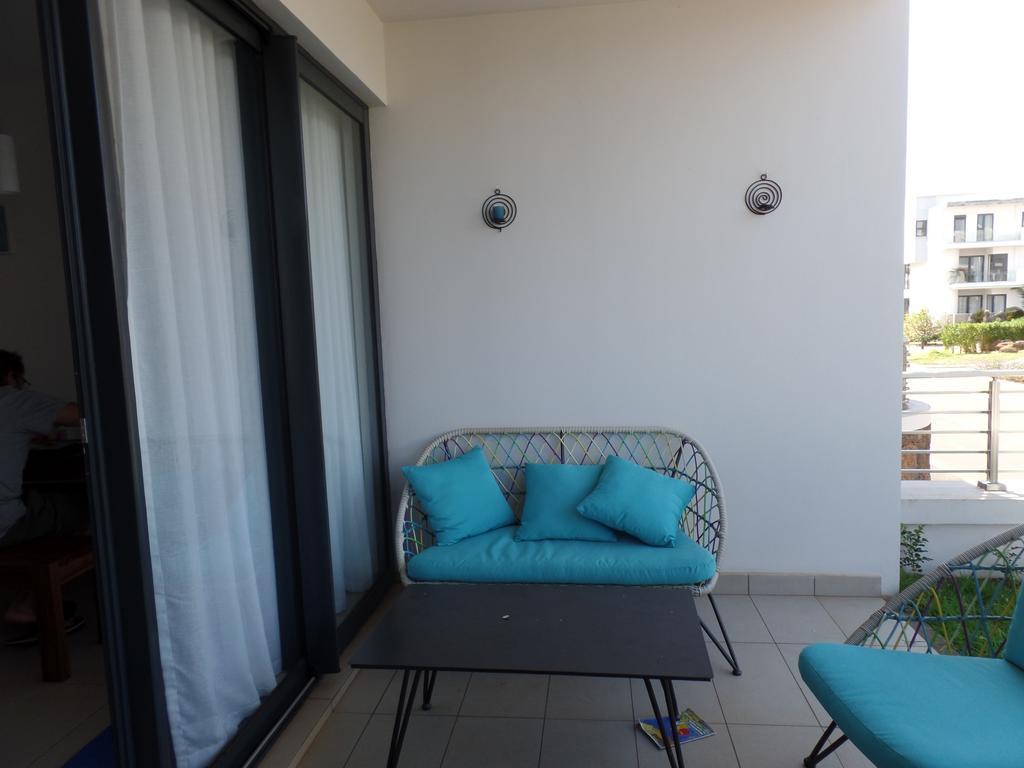 Apartamento Swiss Nest Travel Roches Noires Exterior foto